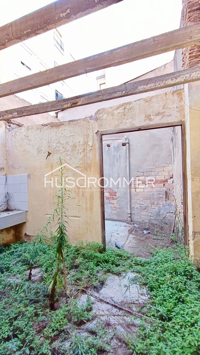 3 soveværelse Villa til salg i Vila-real med garage - € 72.000 (Ref: 8511242)