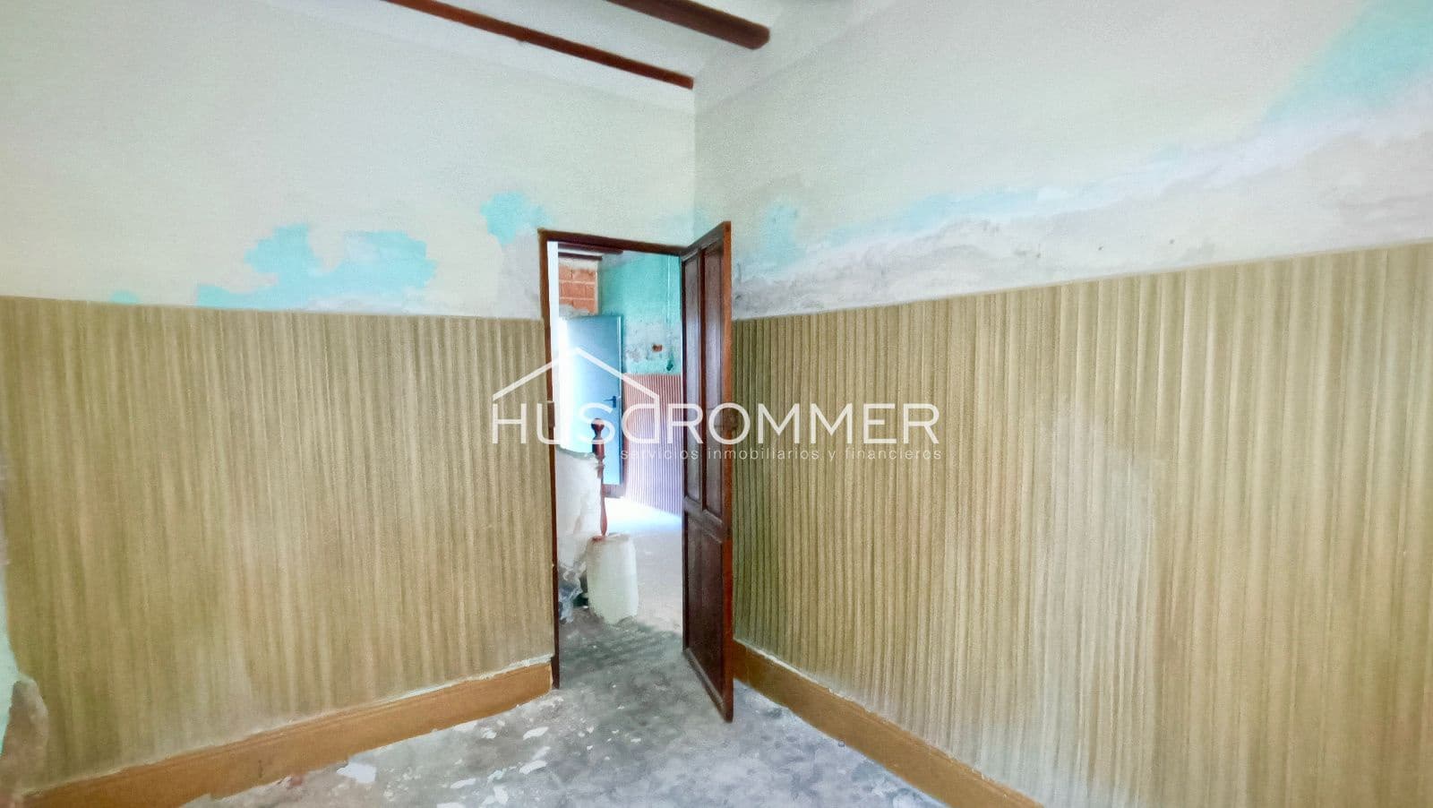 3 soveværelse Villa til salg i Vila-real med garage - € 72.000 (Ref: 8511242)