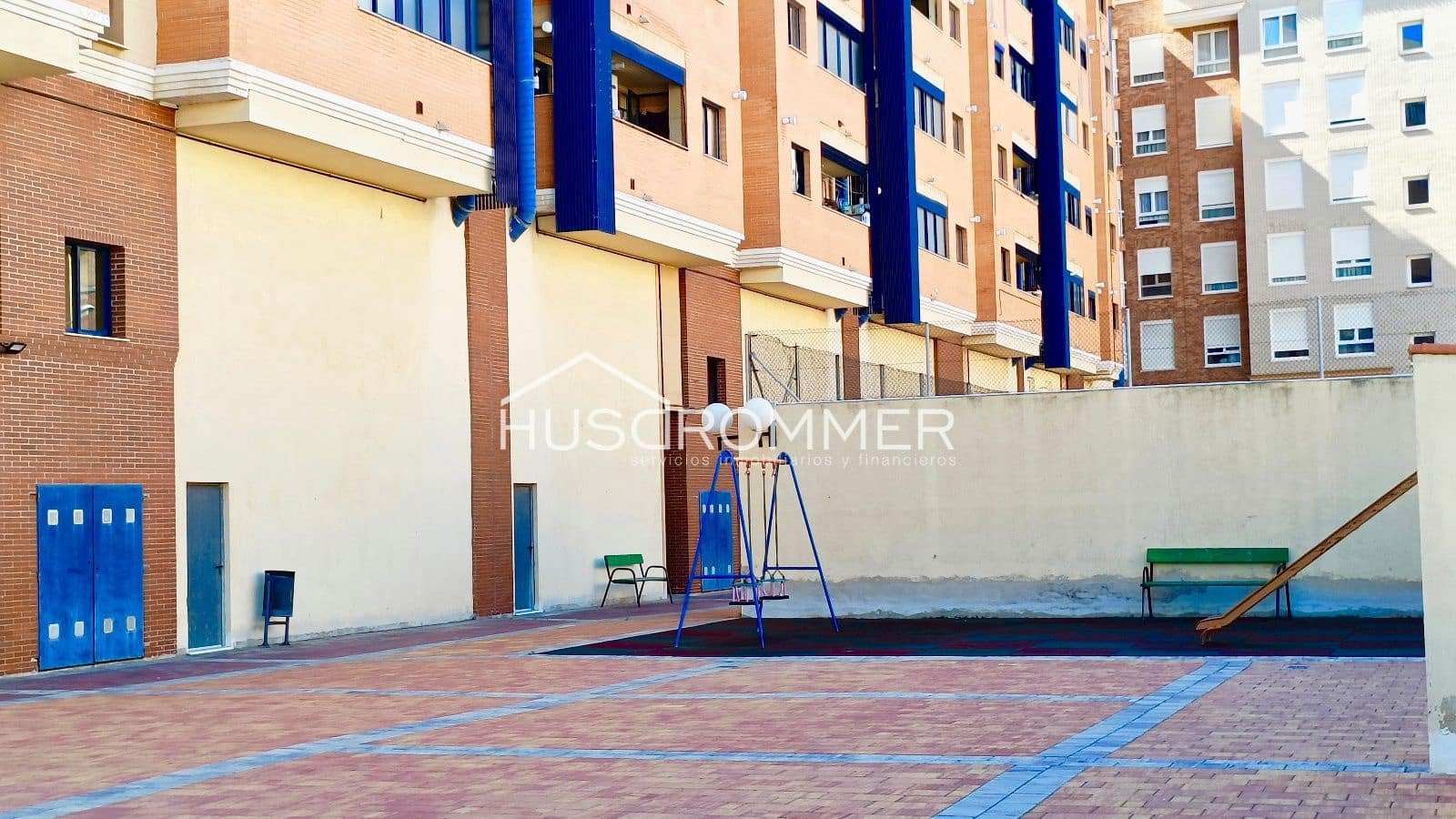 Erhverv til salg i Vila-real med garage - € 70.000 (Ref: 8513911)