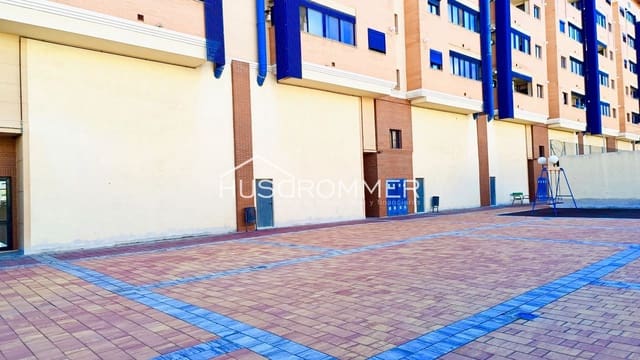 Local Comercial en Vila-real en venta con garaje - 70.000 € (Ref: 8513911)