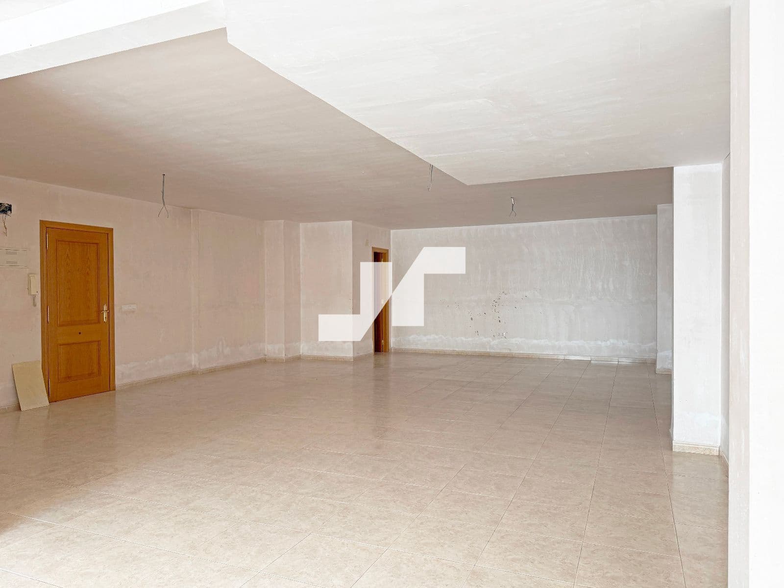 Kontor til leje i Vila-real - € 500 (Ref: 8518790)