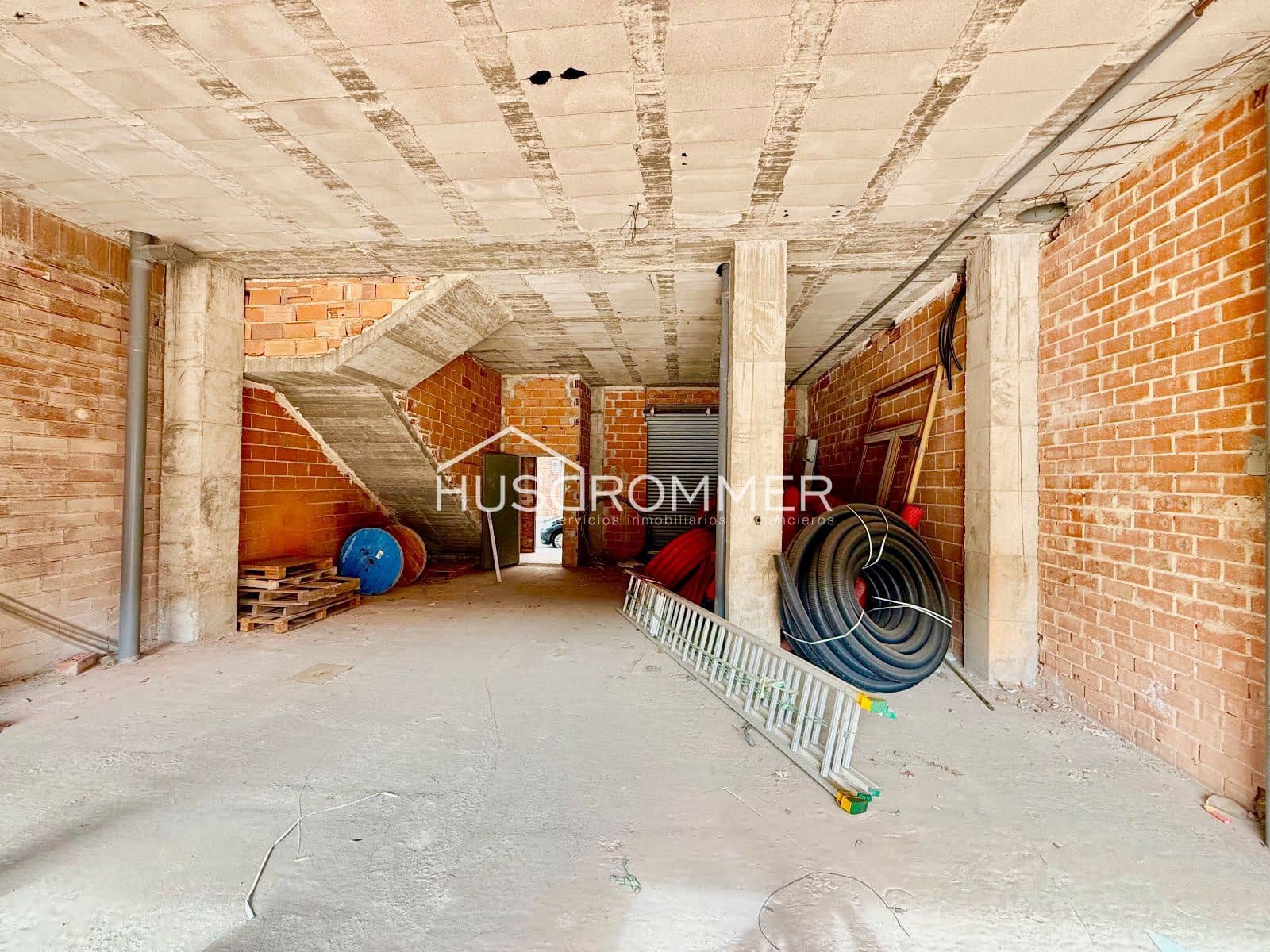 Erhverv til salg i Vila-real - € 120.000 (Ref: 8610293)