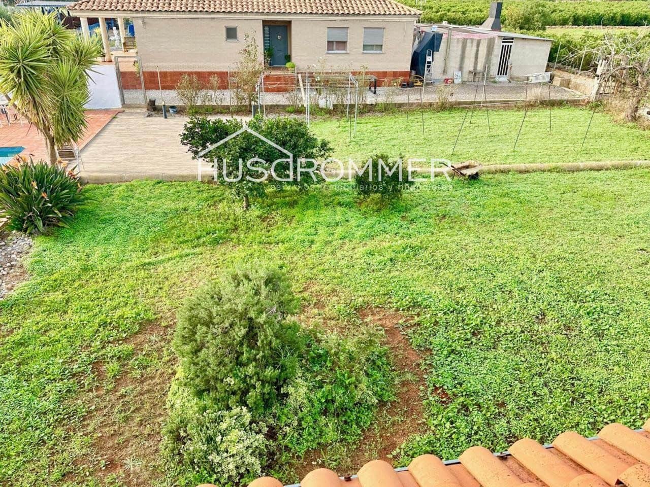 4 bedroom Villa for sale in Vila-real with pool garage - € 295,000 (Ref: 8669563)