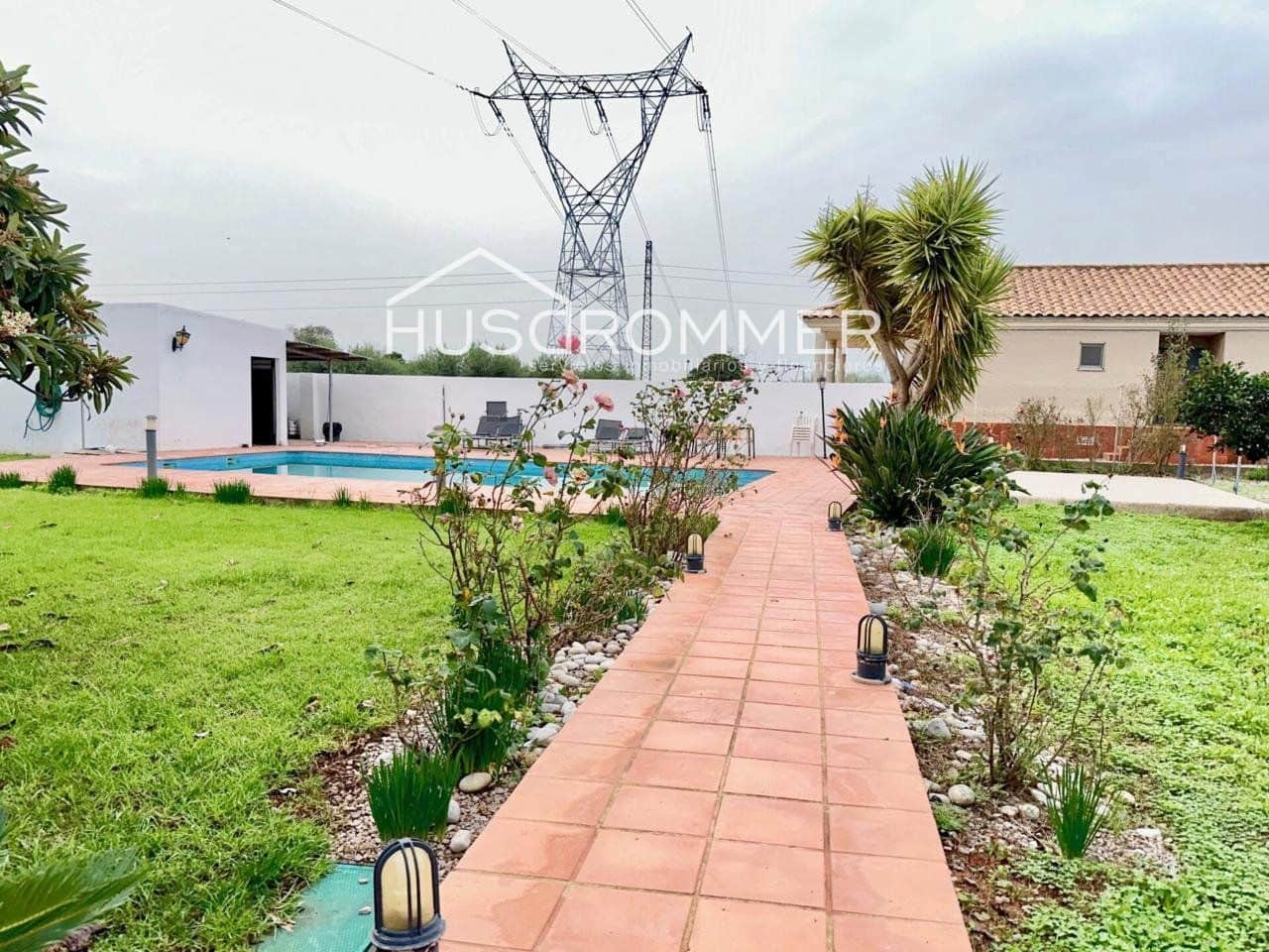 4 bedroom Villa for sale in Vila-real with pool garage - € 295,000 (Ref: 8669563)