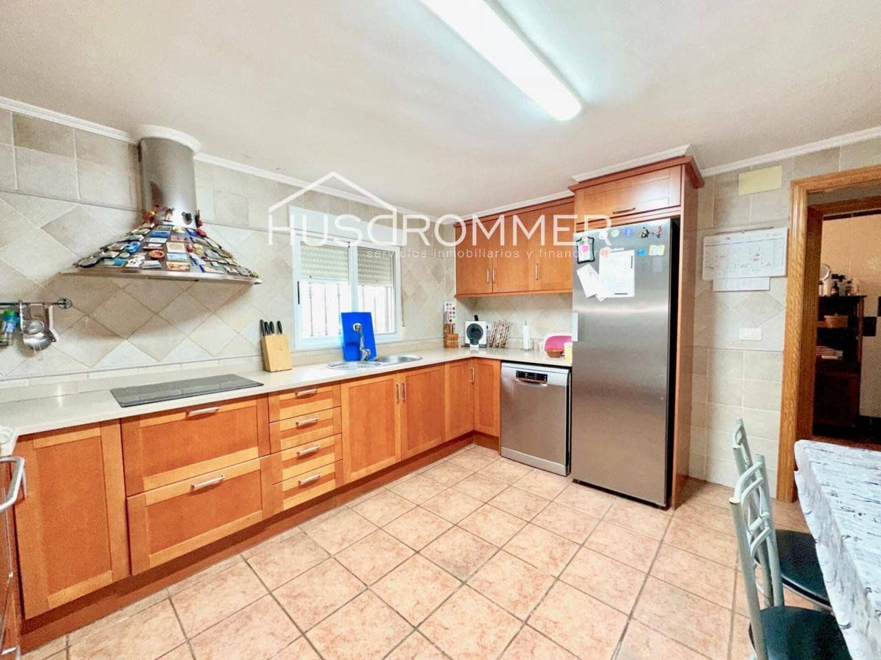 4 bedroom Villa for sale in Vila-real with pool garage - € 295,000 (Ref: 8669563)