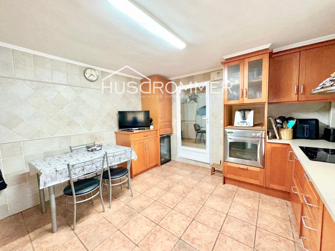 4 bedroom Villa for sale in Vila-real with pool garage - € 295,000 (Ref: 8669563)