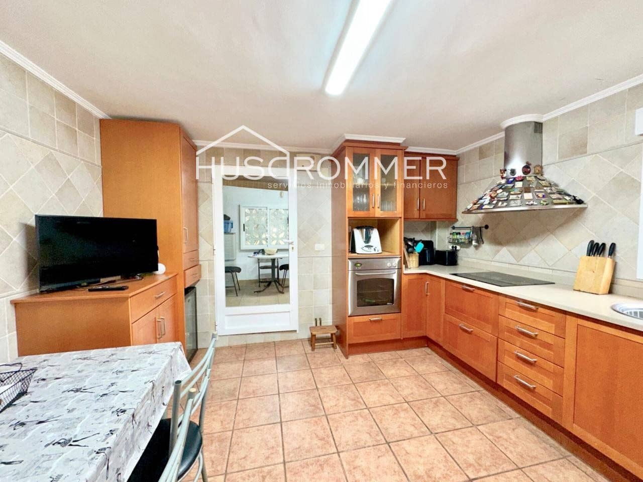 4 bedroom Villa for sale in Vila-real with pool garage - € 295,000 (Ref: 8669563)