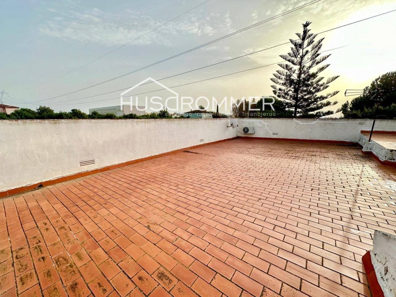 4 bedroom Villa for sale in Vila-real with pool garage - € 295,000 (Ref: 8669563)