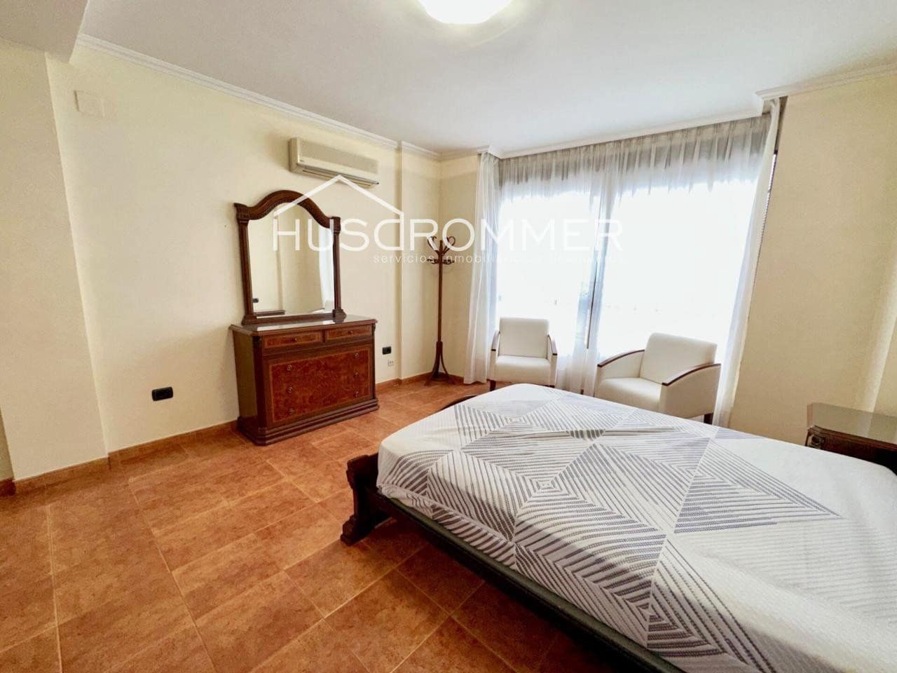 4 soveværelse Villa til salg i Vila-real med garage - € 240.000 (Ref: 8716017)