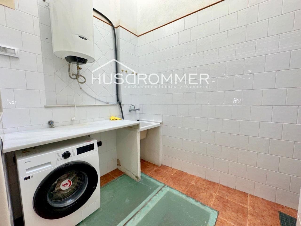 4 soveværelse Villa til salg i Vila-real med garage - € 240.000 (Ref: 8716017)