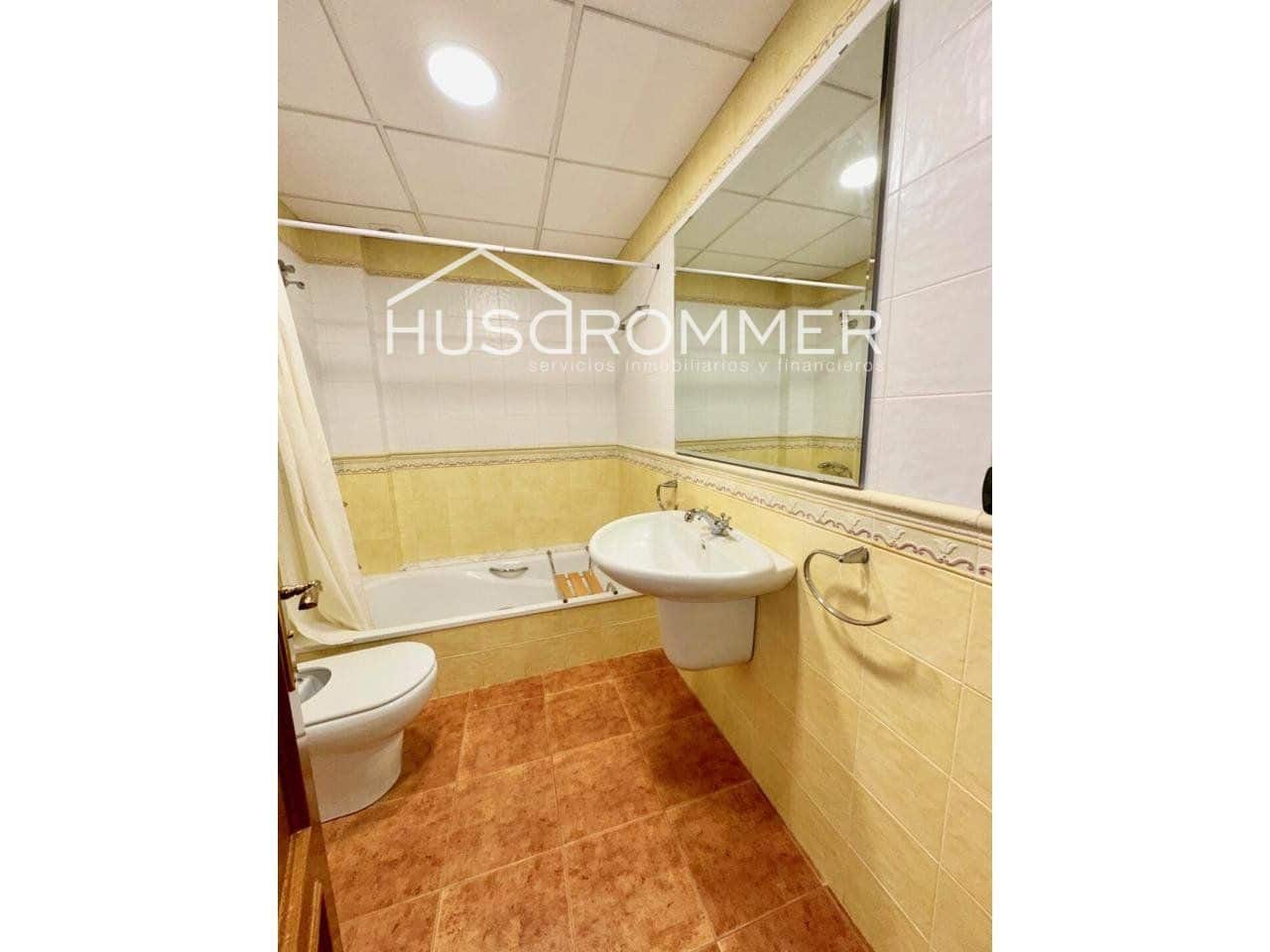 4 soveværelse Villa til salg i Vila-real med garage - € 240.000 (Ref: 8716017)