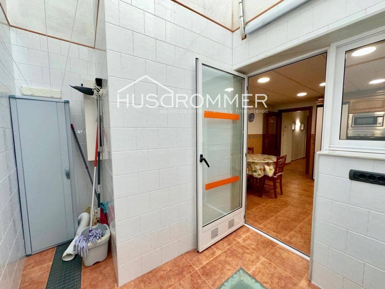 4 soveværelse Villa til salg i Vila-real med garage - € 240.000 (Ref: 8716017)