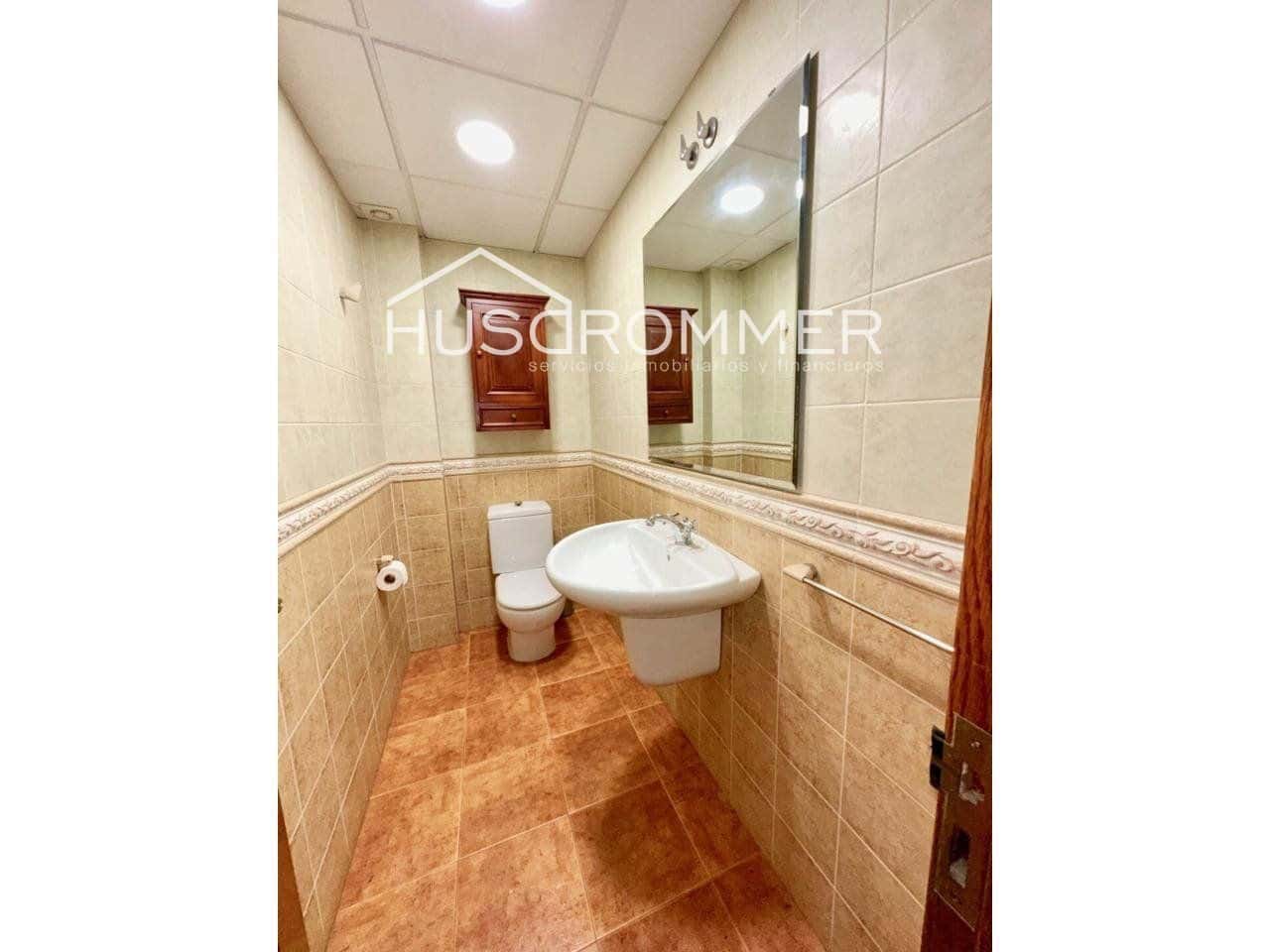 4 soveværelse Villa til salg i Vila-real med garage - € 240.000 (Ref: 8716017)