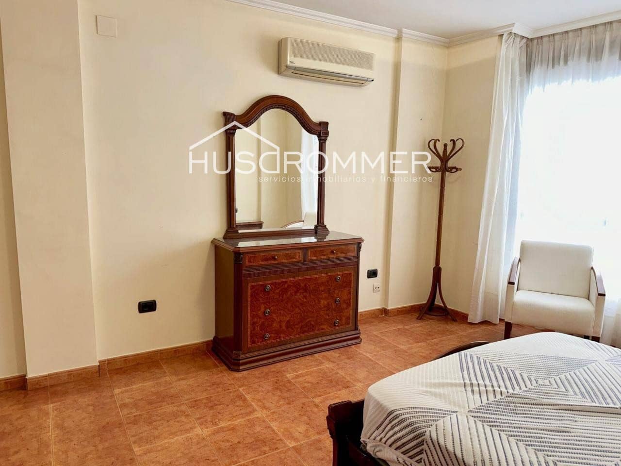 4 soveværelse Villa til salg i Vila-real med garage - € 240.000 (Ref: 8716017)