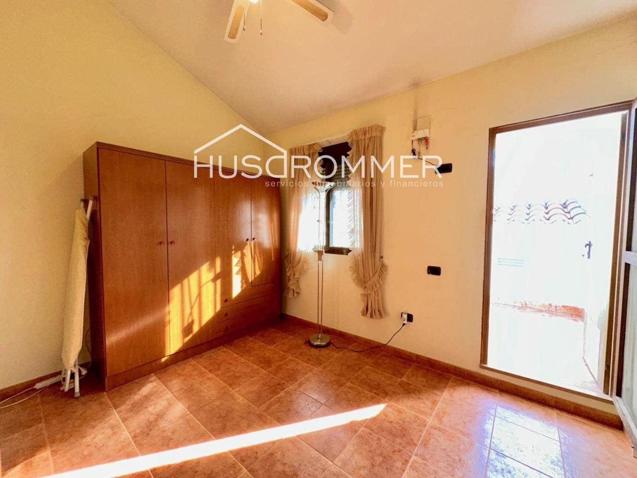 4 soveværelse Villa til salg i Vila-real med garage - € 240.000 (Ref: 8716017)