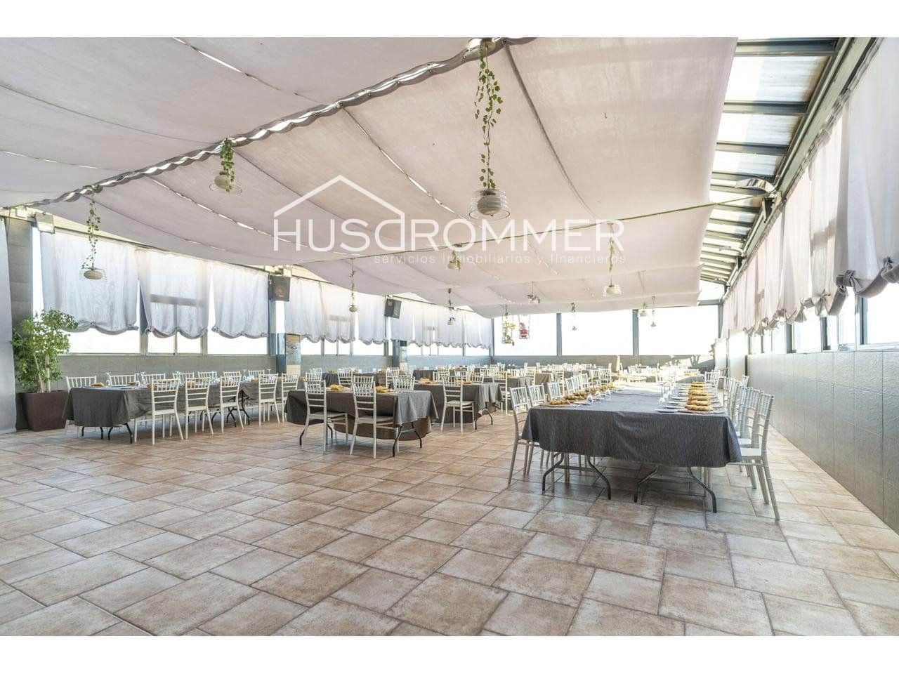 Comercial para venda em Castello de la Plana com garagem - 1 800 000 € (Ref: 8721684)