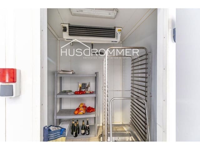 Commercial for sale in Este, Castelló de la Plana with garage - € 1,800,000 (Ref: 8721684)