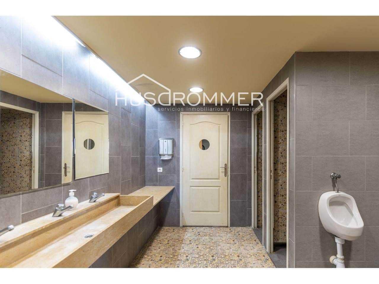 Comercial para venda em Castello de la Plana com garagem - 1 800 000 € (Ref: 8721684)