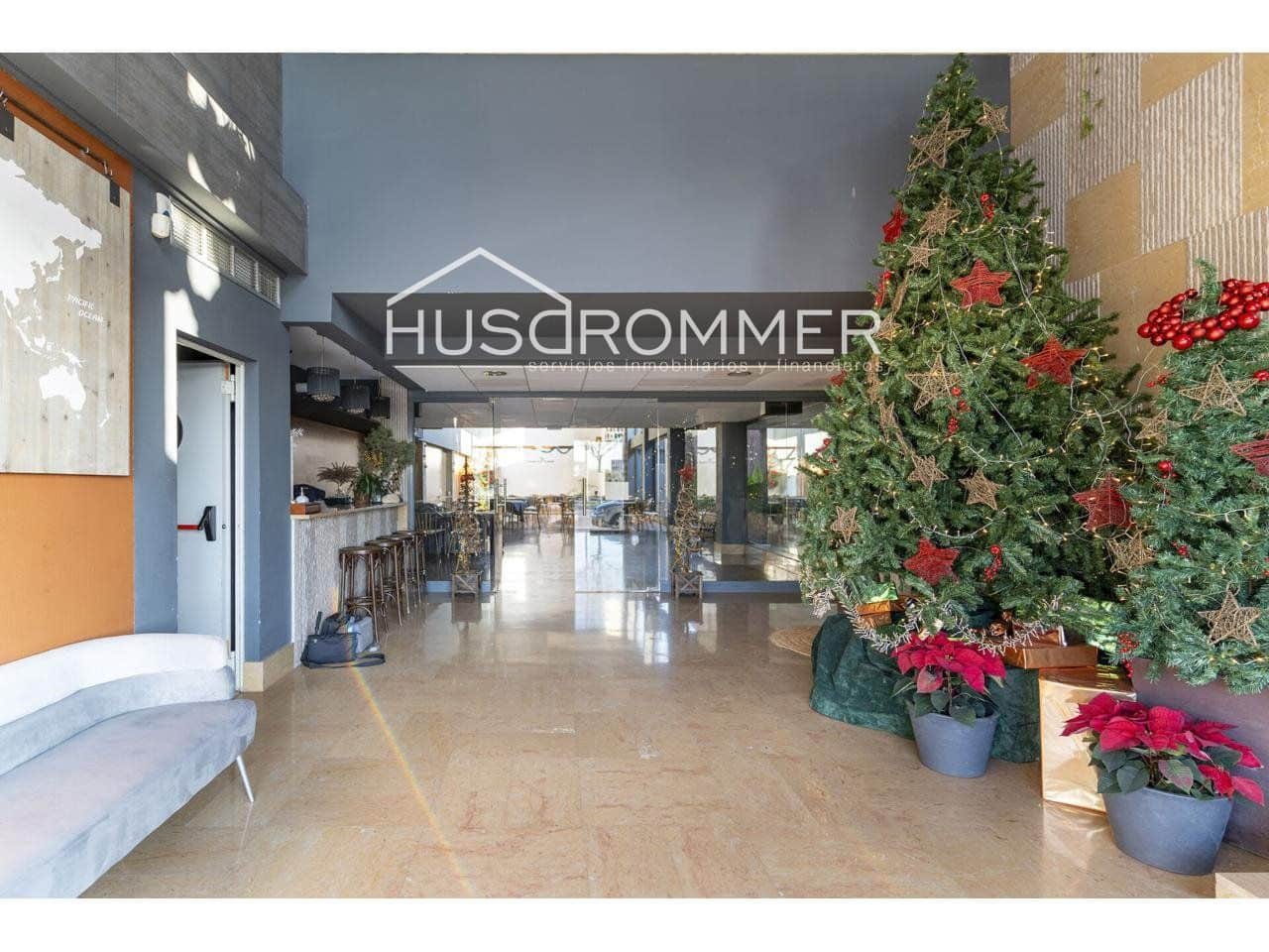 Comercial para venda em Castello de la Plana com garagem - 1 800 000 € (Ref: 8721684)