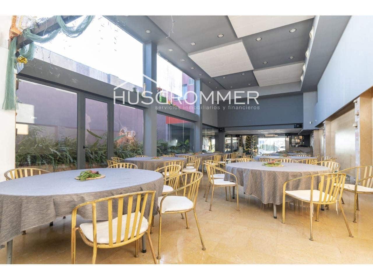 Comercial para venda em Castello de la Plana com garagem - 1 800 000 € (Ref: 8721684)