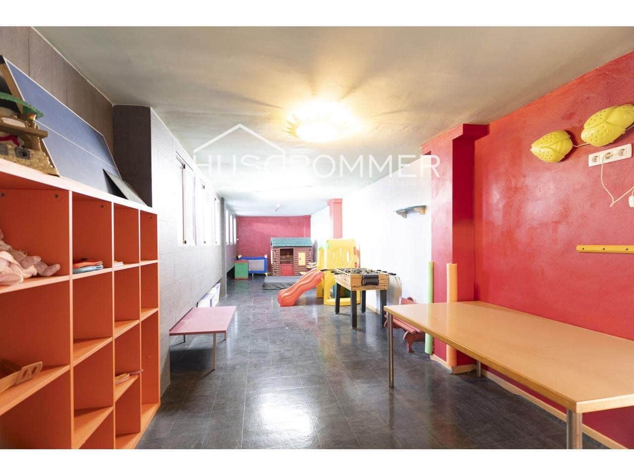 Comercial para venda em Castello de la Plana com garagem - 1 800 000 € (Ref: 8721684)