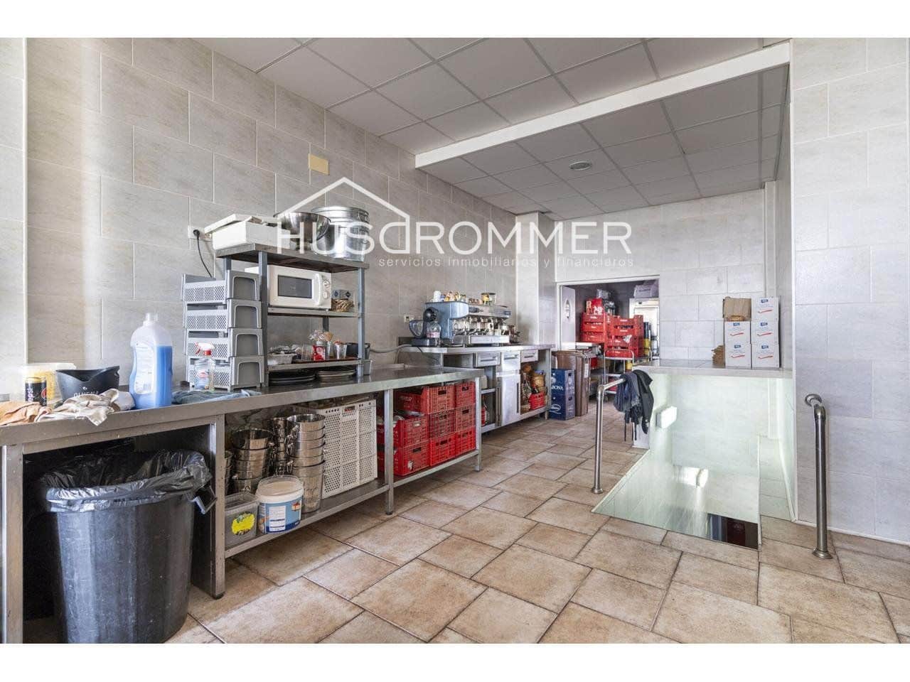 Comercial para venda em Castello de la Plana com garagem - 1 800 000 € (Ref: 8721684)