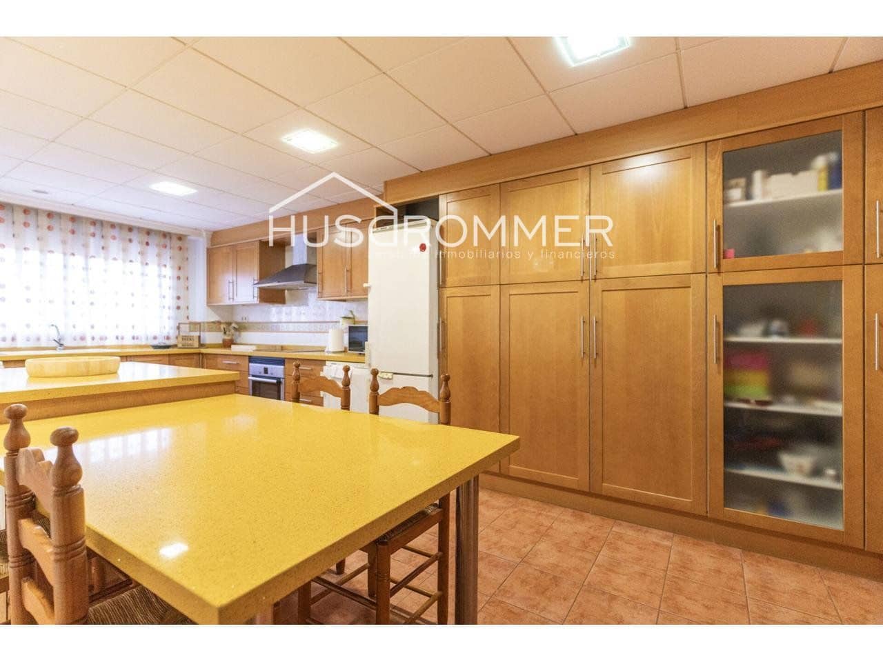 5 slaapkamer Flat te koop in Vila-real met garage - € 320.000 (Ref: 8764633)