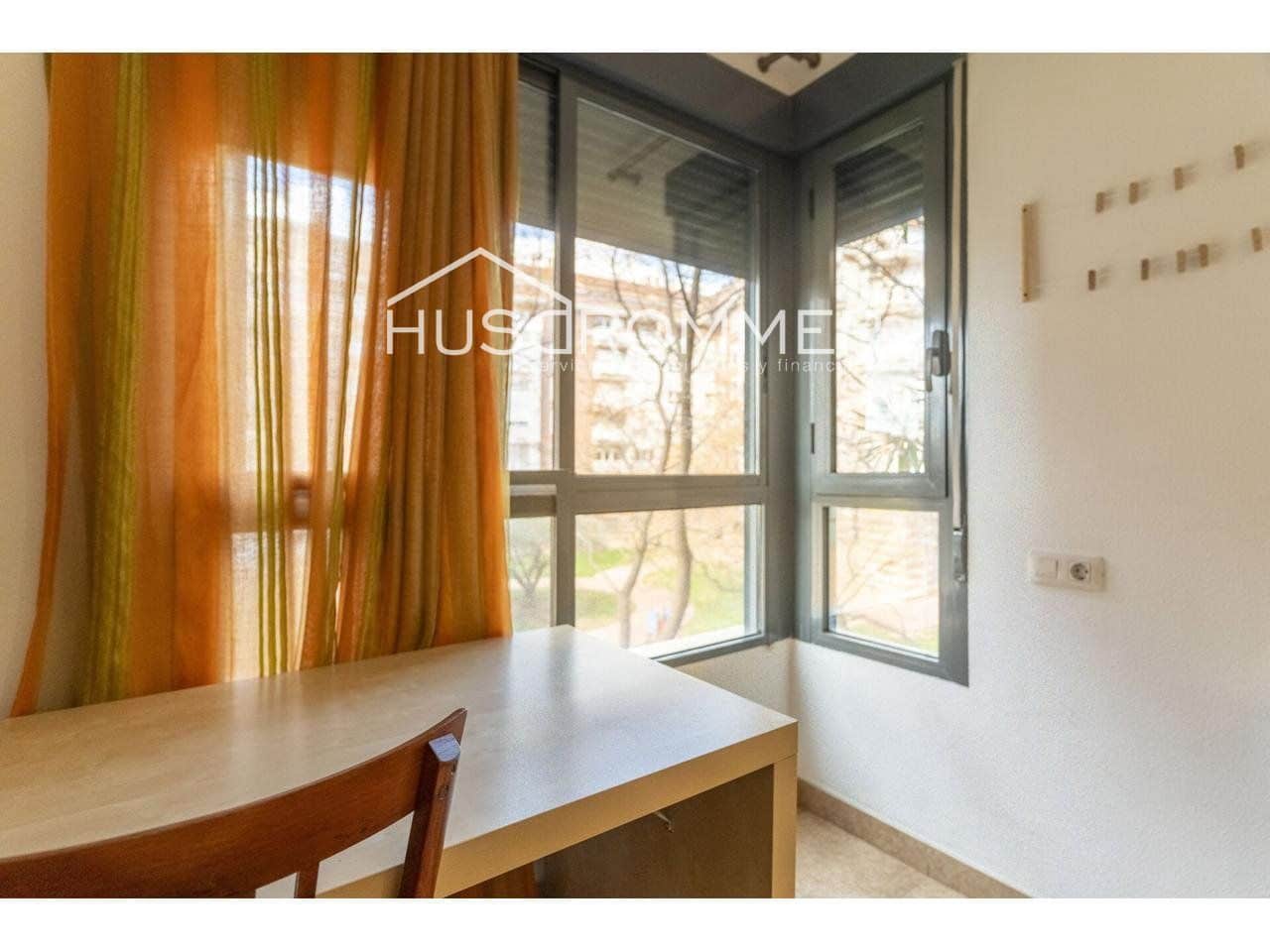 5 slaapkamer Flat te koop in Vila-real met garage - € 320.000 (Ref: 8764633)