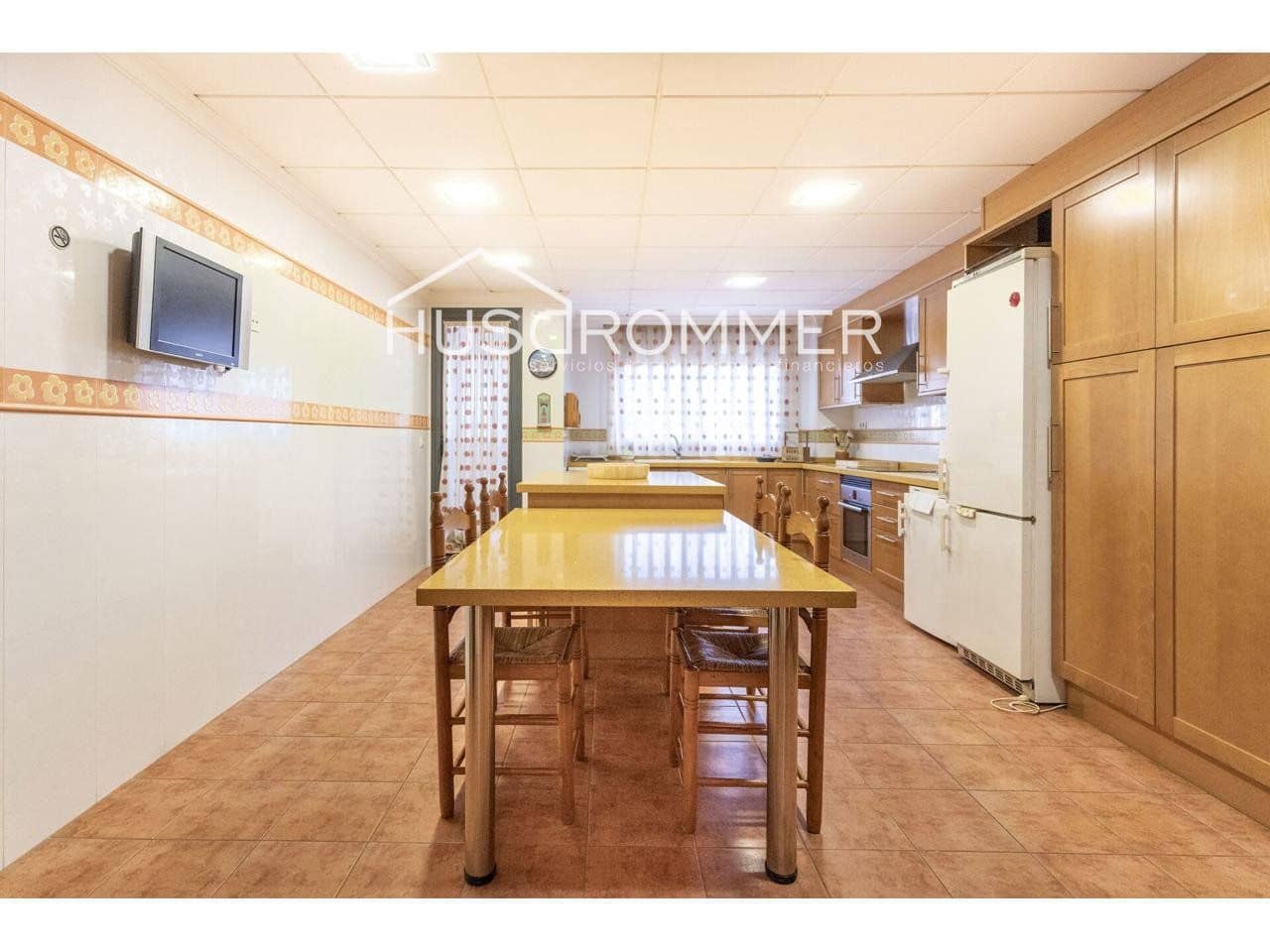 5 slaapkamer Flat te koop in Vila-real met garage - € 320.000 (Ref: 8764633)