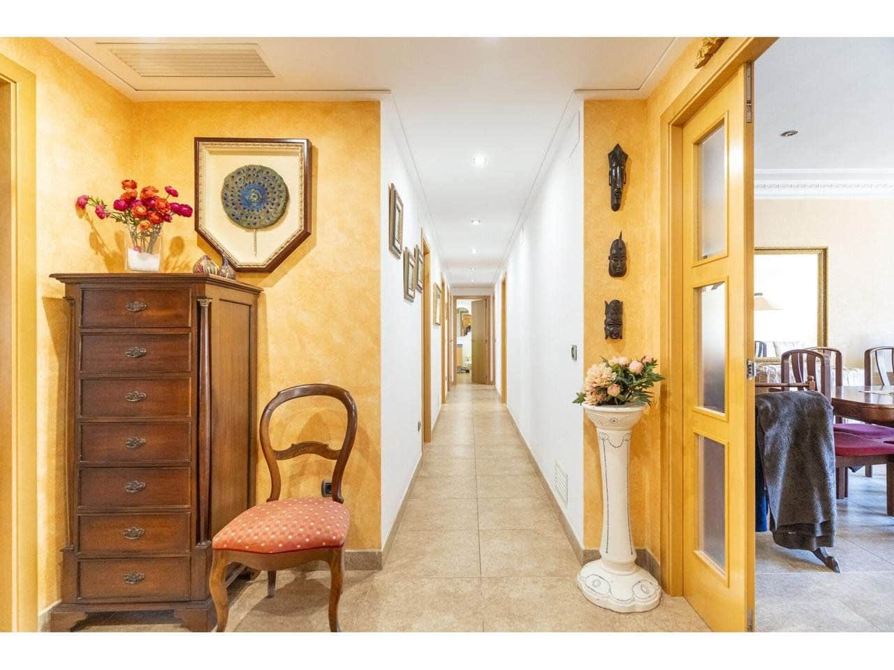 5 slaapkamer Flat te koop in Vila-real met garage - € 320.000 (Ref: 8764633)