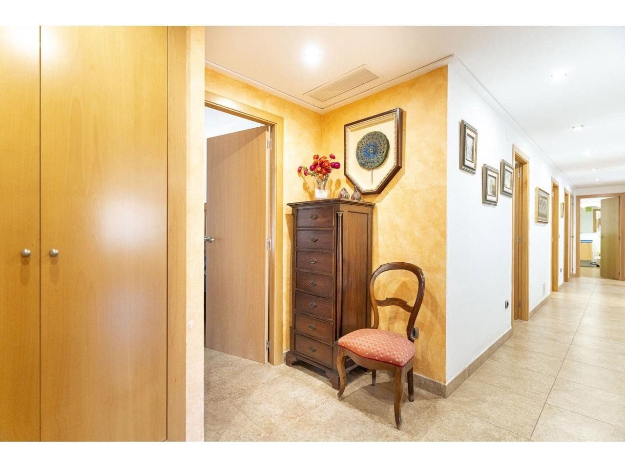 5 slaapkamer Flat te koop in Vila-real met garage - € 320.000 (Ref: 8764633)