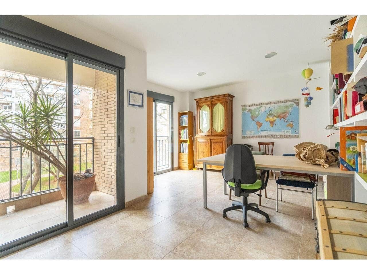 5 slaapkamer Flat te koop in Vila-real met garage - € 320.000 (Ref: 8764633)