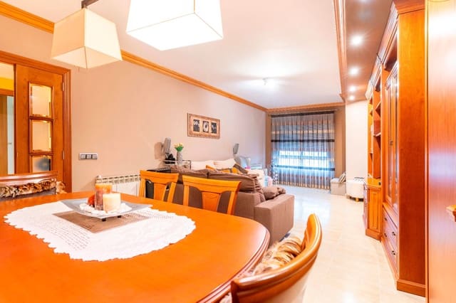 3 soveværelse Lejlighed til salg i Vila-real med garage - € 166.000 (Ref: 8812033)