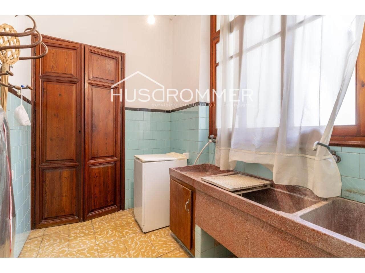 11 soveværelse Villa til salg i Vila-real med garage - € 564.000 (Ref: 8815308)