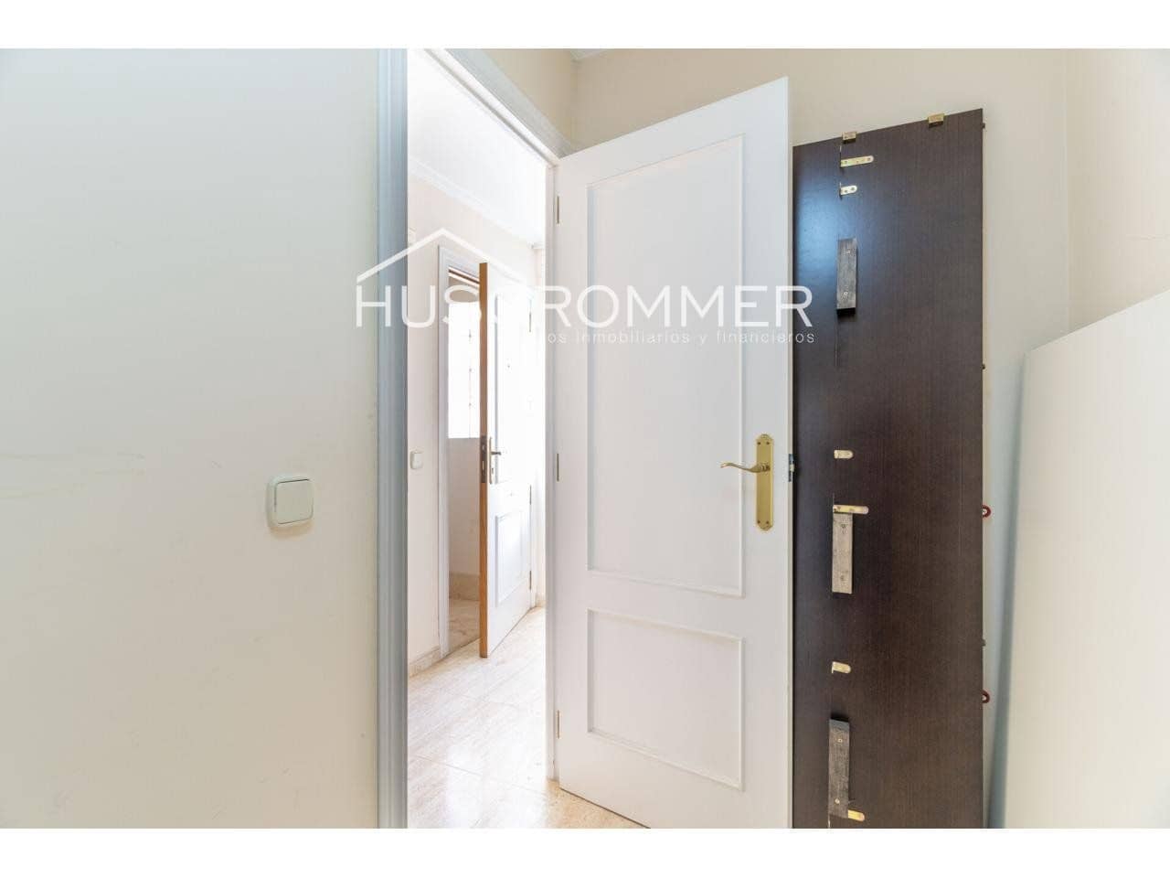 11 soveværelse Villa til salg i Vila-real med garage - € 564.000 (Ref: 8815308)