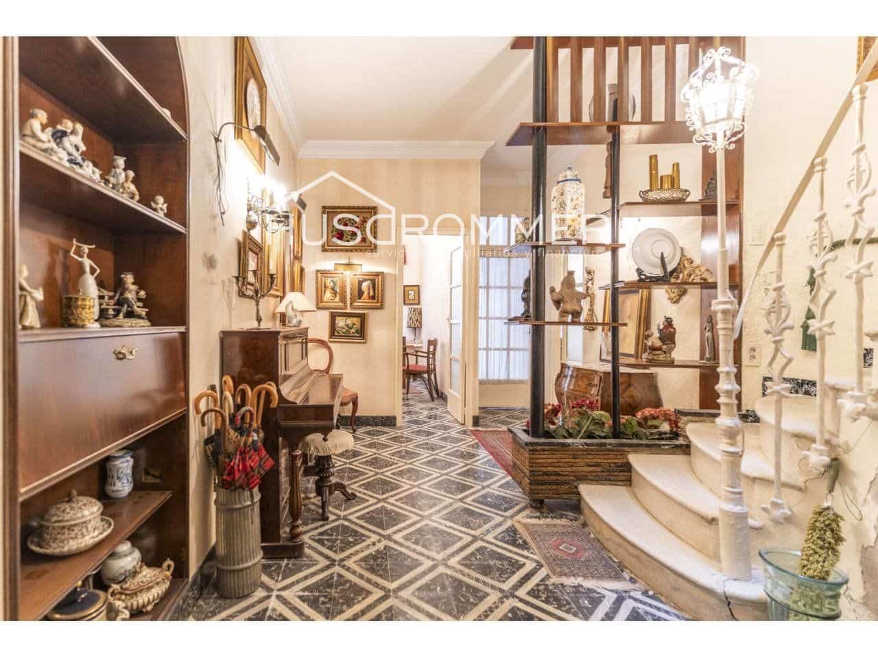 11 soveværelse Villa til salg i Vila-real med garage - € 564.000 (Ref: 8815308)