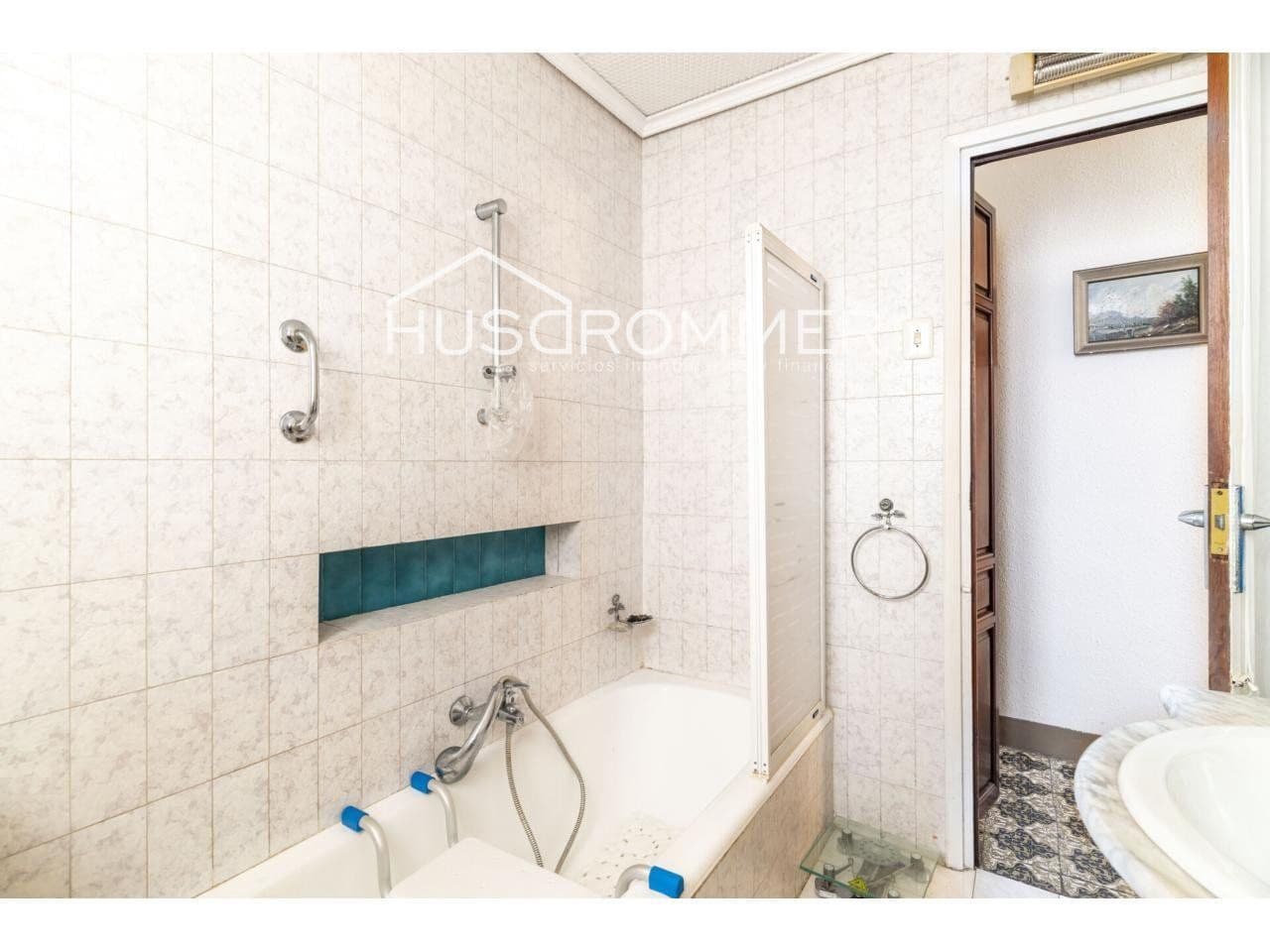 11 soveværelse Villa til salg i Vila-real med garage - € 564.000 (Ref: 8815308)