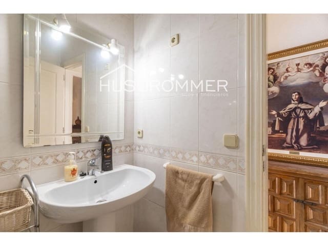 4 soveværelse Villa til salg i Vila-real med garage - € 265.000 (Ref: 8815309)