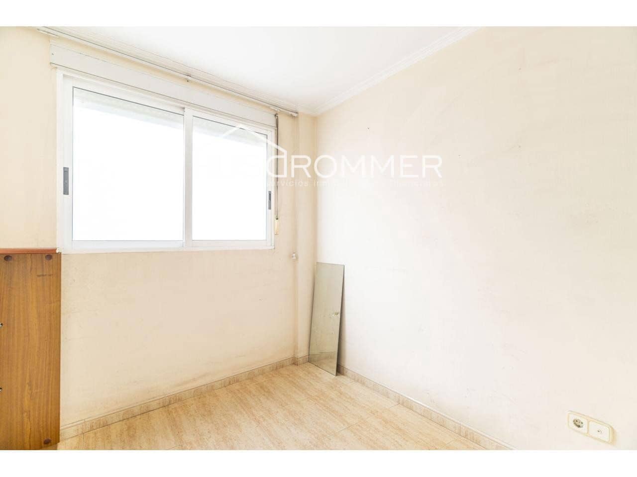 4 slaapkamer Villa te koop in Vila-real met garage - € 265.000 (Ref: 8815309)