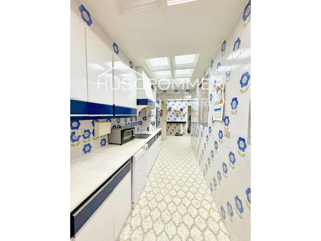 8 soveværelse Lejlighed til salg i Burriana / Borriana - € 250.000 (Ref: 8838125)