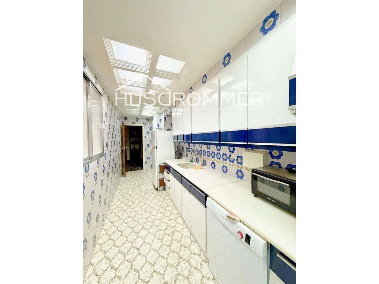 8 soveværelse Lejlighed til salg i Burriana / Borriana - € 250.000 (Ref: 8838125)