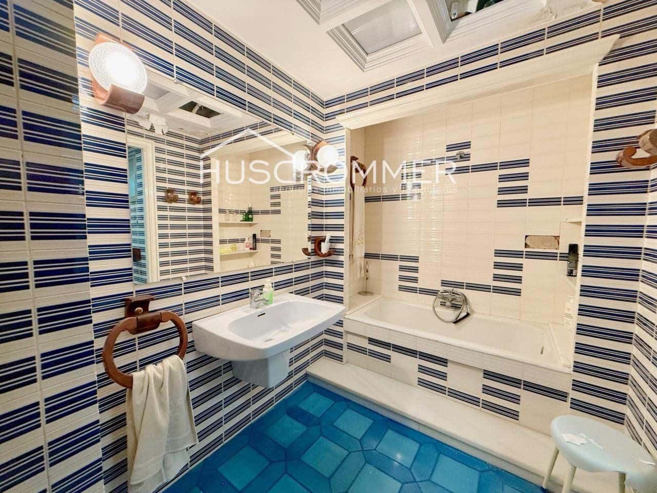 8 soveværelse Lejlighed til salg i Burriana / Borriana - € 250.000 (Ref: 8838125)