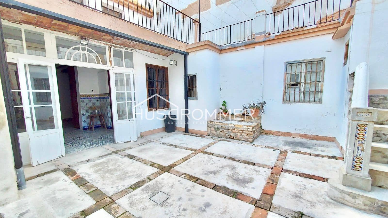 Commercial for rent in Vila-real - € 1,500 (Ref: 8873326)