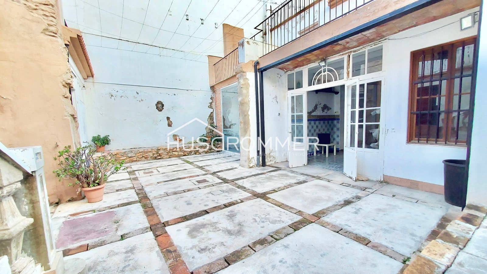 Commercial for rent in Vila-real - € 1,500 (Ref: 8873326)