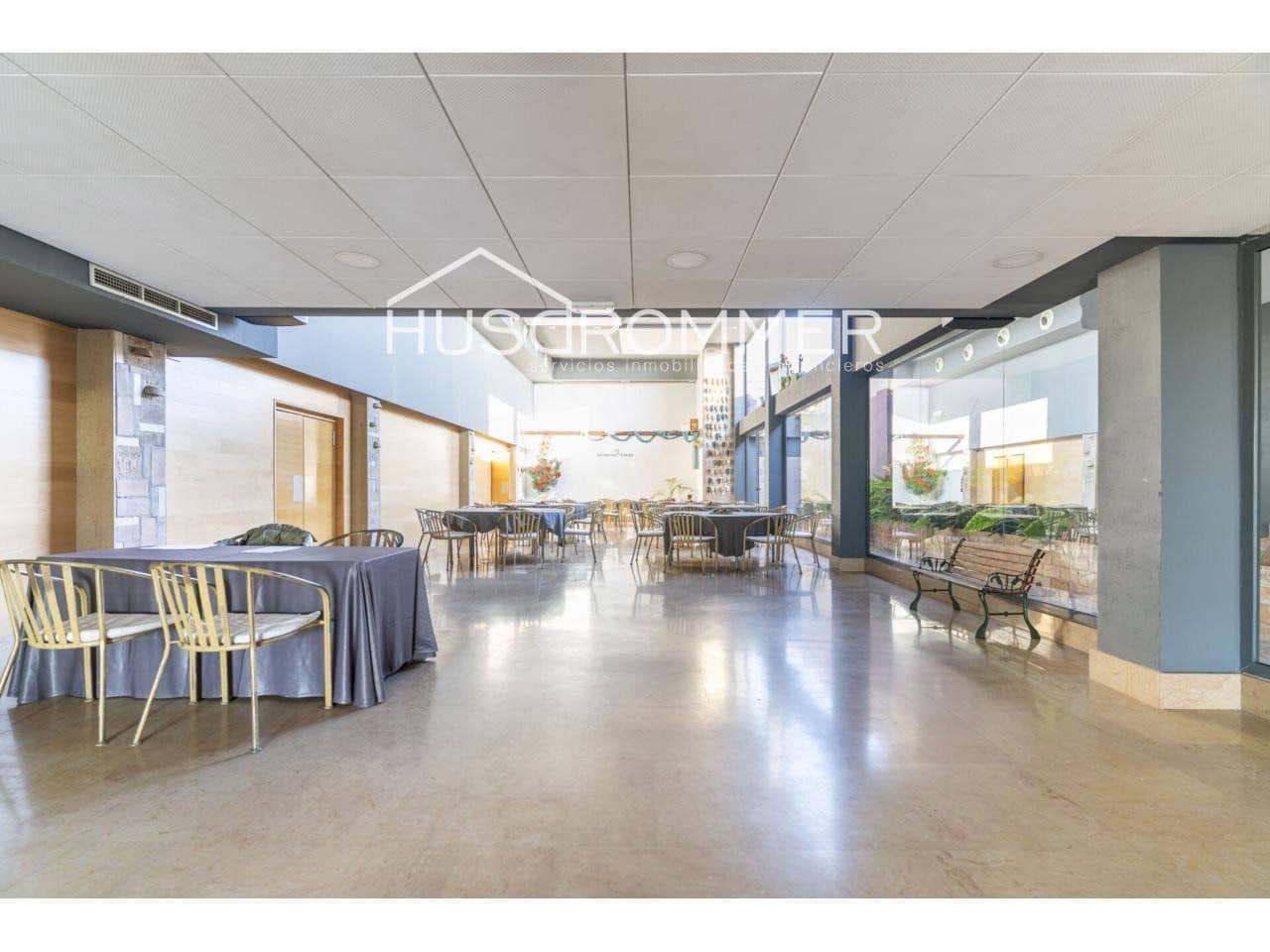 Restaurant/Bar til salg i Castello de la Plana - € 1.800.000 (Ref: 8873327)