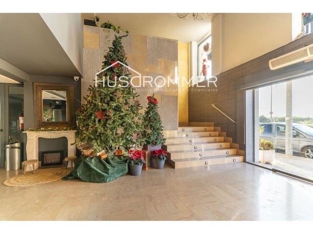 Restaurant/Bar for sale in Este, Castelló de la Plana - € 1,800,000 (Ref: 8873327)