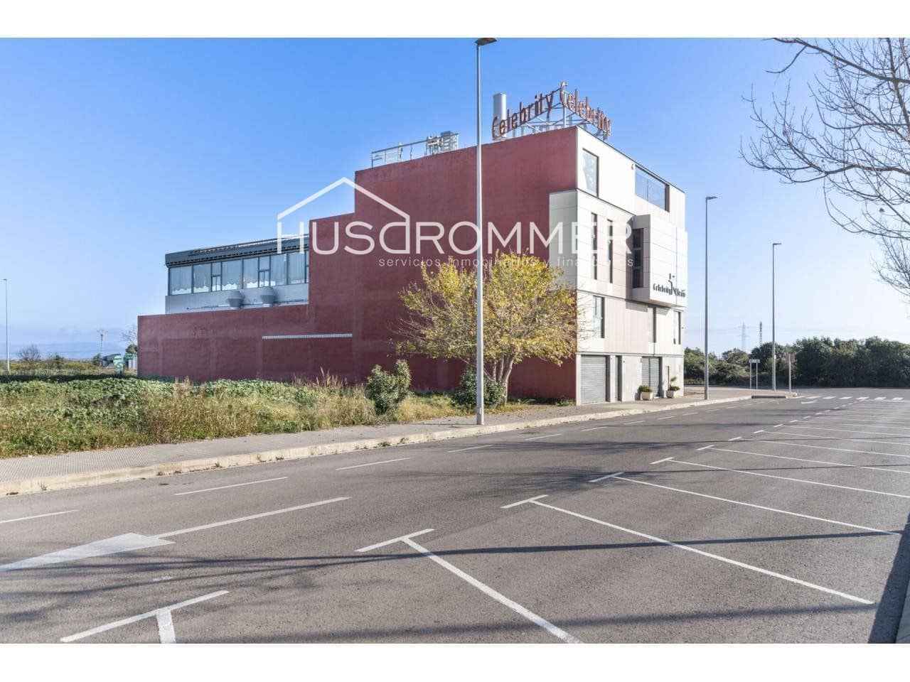 Restaurant/Bar til salg i Castello de la Plana - € 1.800.000 (Ref: 8873327)