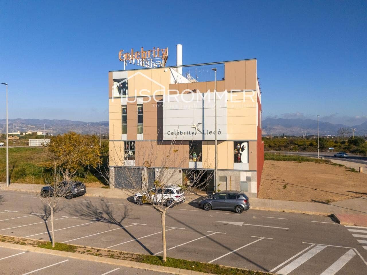 Restaurant/Bar til salg i Castello de la Plana - € 1.800.000 (Ref: 8873327)