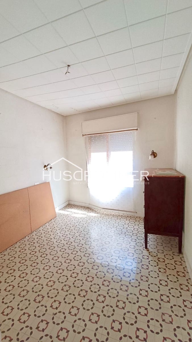 8 soveværelse Villa til salg i Vila-real - € 200.000 (Ref: 8890963)