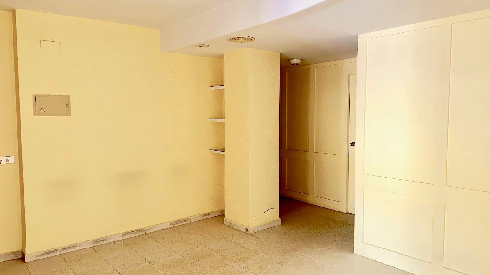 Ufficio in vendita in Castello de la Plana - 70.000 € (Rif: 8890965)